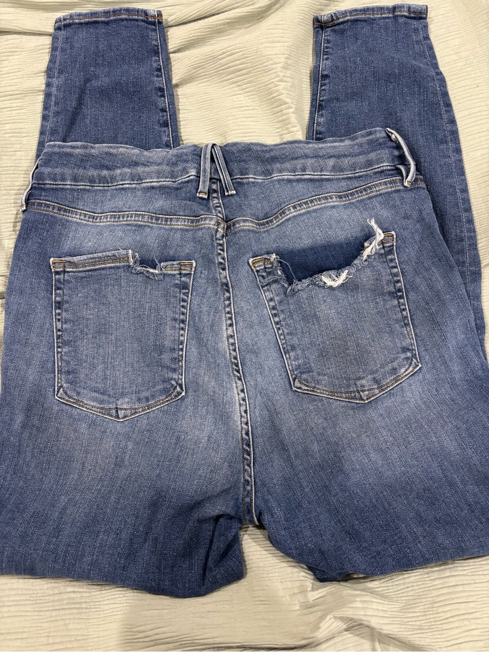 Good American Women’s Mid Blue Skinny Jeans - Picture 5 of 5